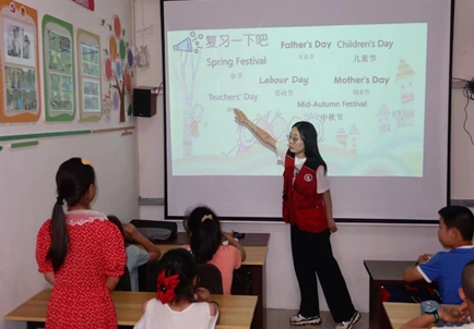 必赢242net官网暑期“三下乡”开展趣味英语和财商课堂活动_fororder_图片1